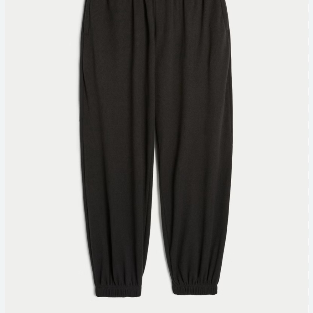 Gilly Hicks Women’s Classic Black Joggers